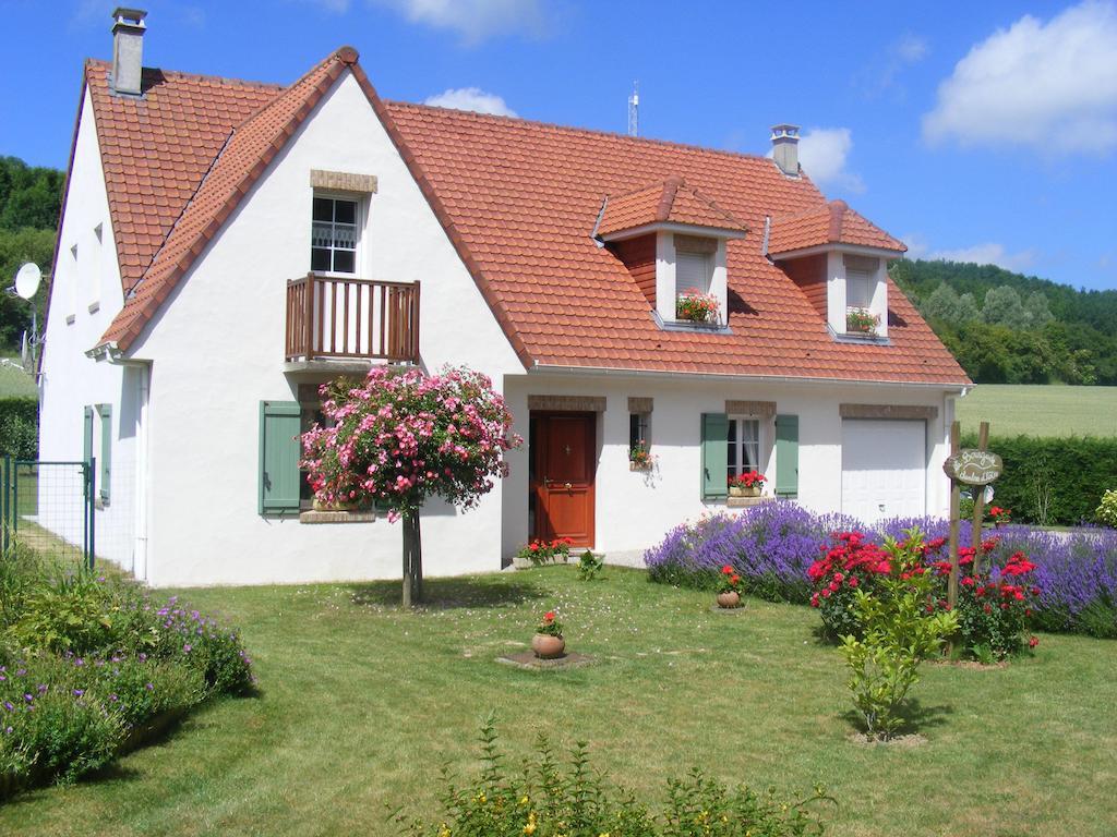 La Bourgade Bed & Breakfast Estréelles Exterior photo