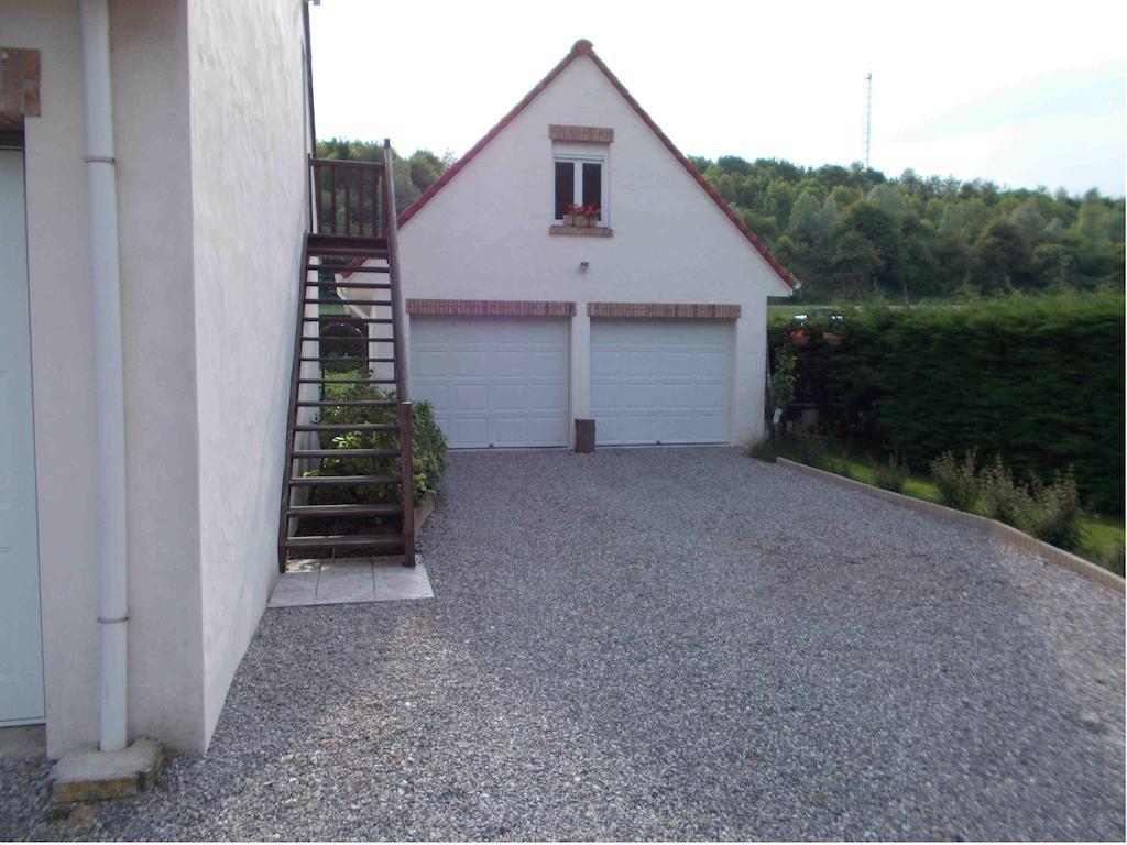 La Bourgade Bed & Breakfast Estréelles Exterior photo